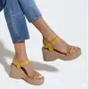 ⁦דגם סנדל פלטפורמה תום⁩ – תמונה ⁦3⁩