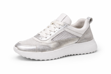 סניקרס דגם נוי