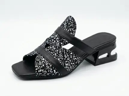 דגם כפכף אדם